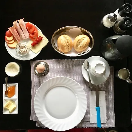 Akropolis Konukevi Rellingen