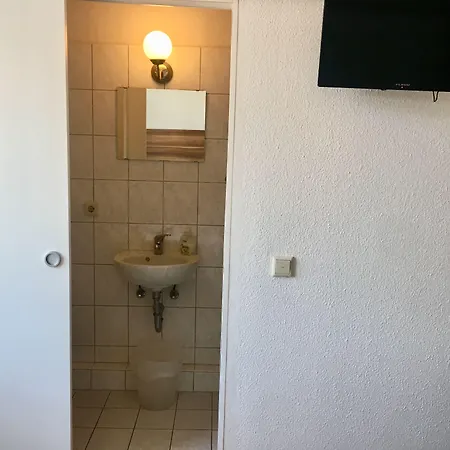 Konukevi Akropolis Rellingen