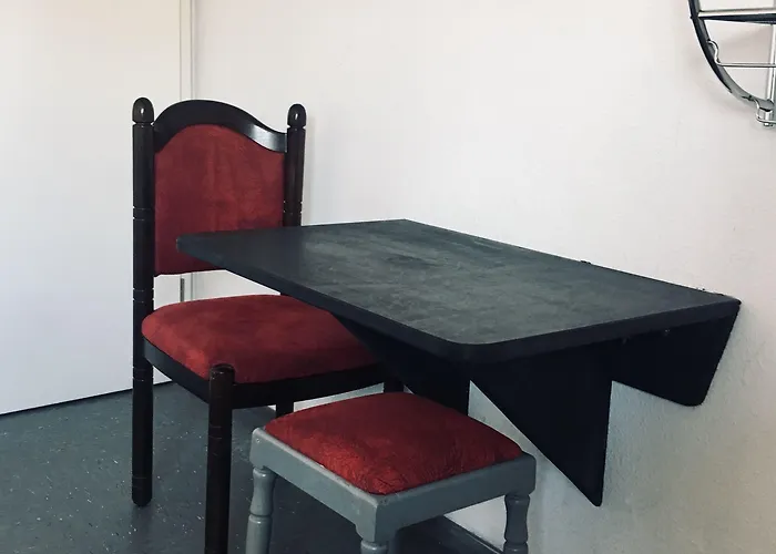 Pensión Akropolis 3*