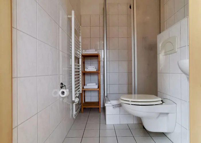 Pensión Akropolis 3*