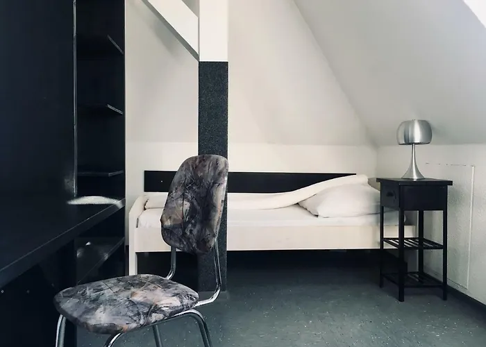 Akropolis Pensión 3*